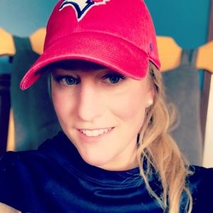 Meet your Posher, Connie